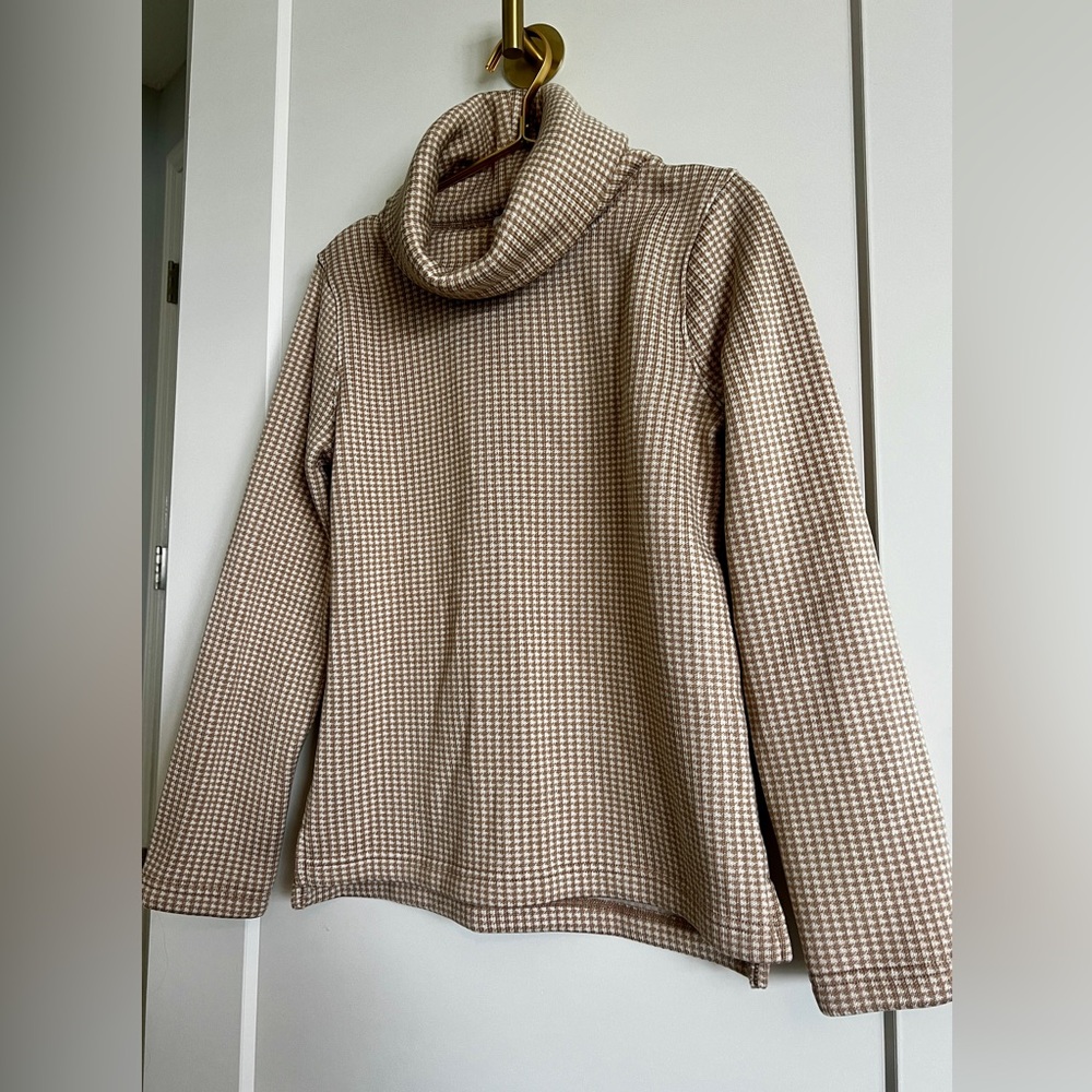 EUC J.Crew Houndstooth Funnel Neck Sweater Beige Cream Pullover Cozy Size S - Picture 5 of 14